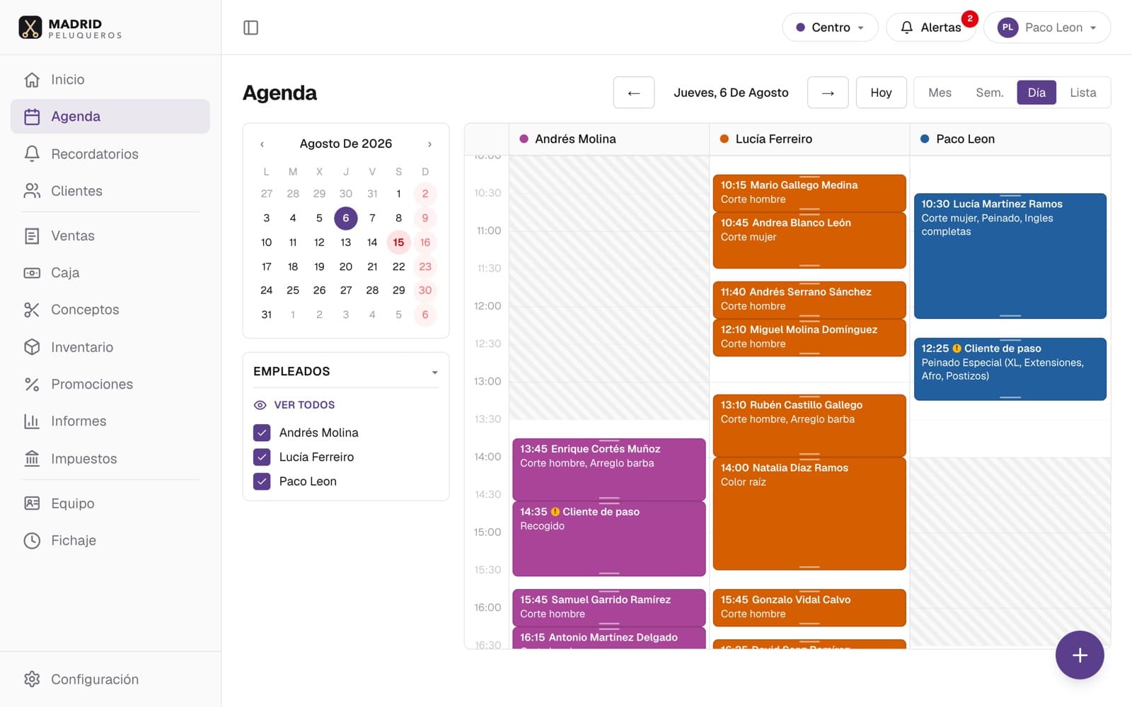 Agenda de HairOS en vista día: columnas por profesional con las citas del día